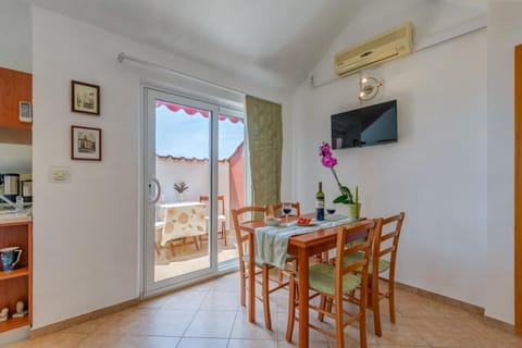 Apartments Obala Apartment in Bol