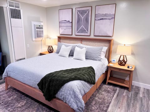 Bed, Bedroom