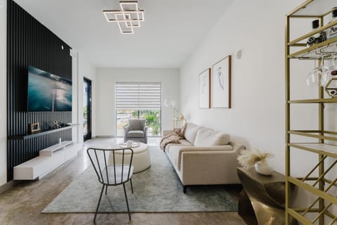 TV and multimedia, Living room, Seating area