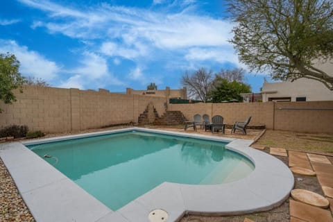 City Escape in Goodyear w Pool Spring Training House in Avondale
