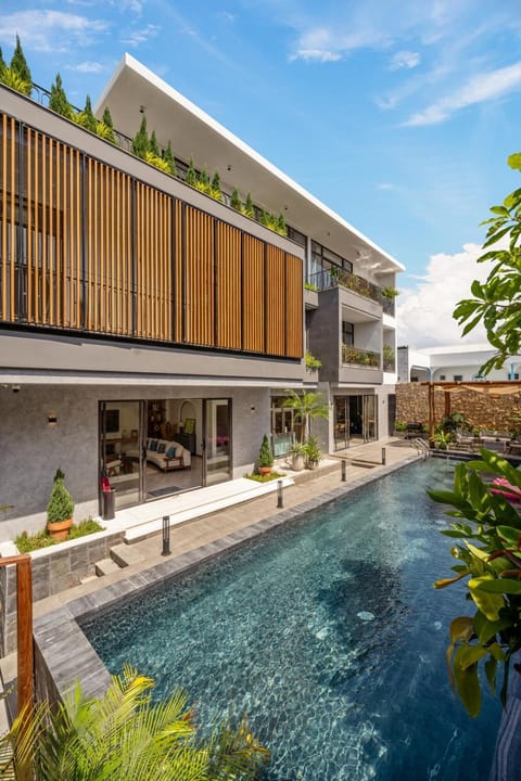 View (from property/room), Garden view, Pool view, Swimming pool