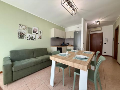 Kitchen or kitchenette, Living room, Dining area, stove