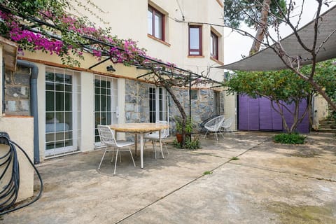 Winahost Apartament Cirerer Apartment in Barcelona