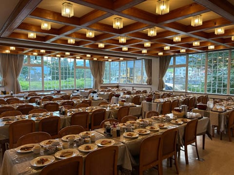 Restaurant/places to eat, Restaurant/places to eat