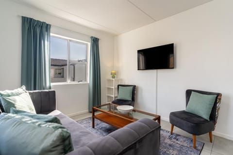 Manhattan Square 17 Apartment in Cape Town