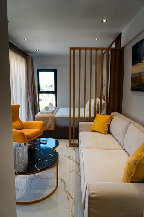 Bed, Living room, Photo of the whole room, Seating area, Bedroom