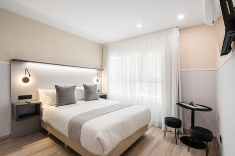 Bed, Photo of the whole room