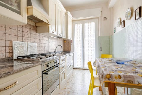 Kitchen or kitchenette, Dining area, oven, stove, kitchen
