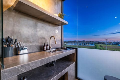 Brand new apartment with stunning sunset views Apartment hotel in North Kuta