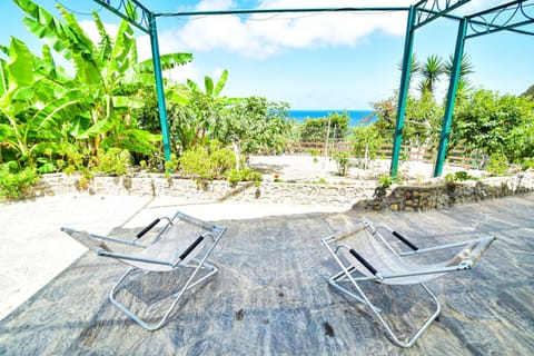 Natural landscape, Garden, Garden view, Sea view, sunbed