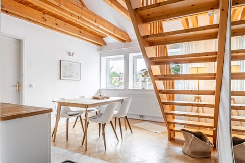Living room, Seating area, Dining area, Food, Lunch, Dinner