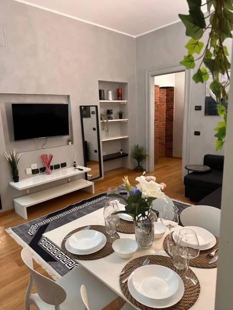 Centro Milano Garibaldi M2 Apartment in Milan
