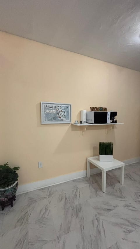 The Studio 6 Little Havana Walk to Marlins Stadium Apartment in Miami