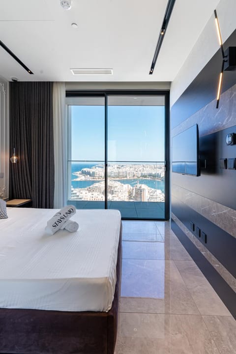 Bed, View (from property/room), Bedroom, Sea view