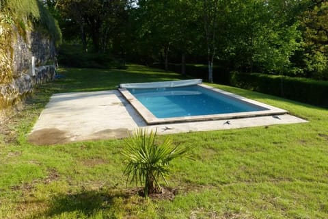 Day, Swimming pool