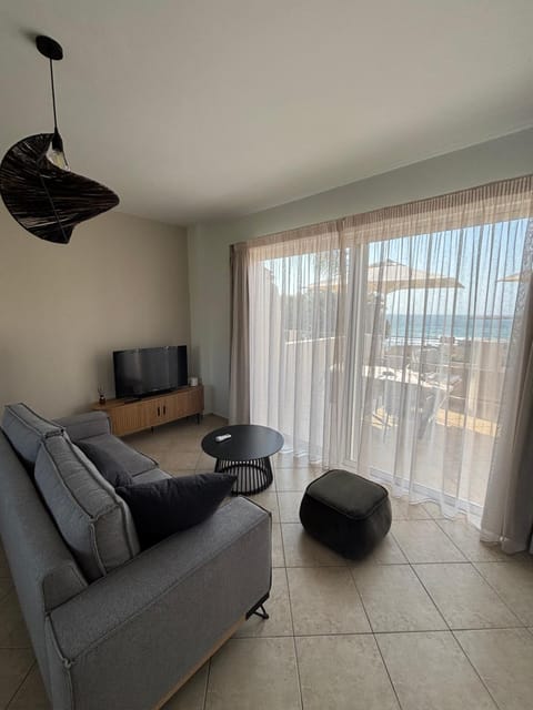 Nea Chora seaside suites Apartment in Chania