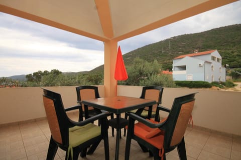 Balcony/Terrace, children, Family