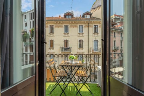 Property building, Balcony/Terrace