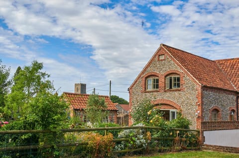 Crown Cottage Norfolk House in North Norfolk District