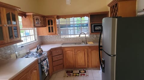 Kitchen or kitchenette, oven, stove
