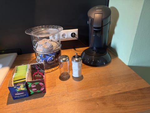 Coffee/tea facilities, Kitchen or kitchenette, toaster