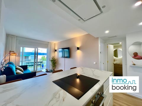 Communal lounge/ TV room, TV and multimedia