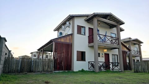 Property building, Day