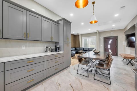 Coco Apartment in Farmington Hills