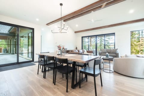 Wanderlust House in Fraser