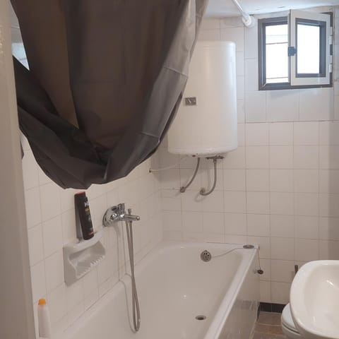 Alice Spacious Apartment Apartment in Thessaloniki