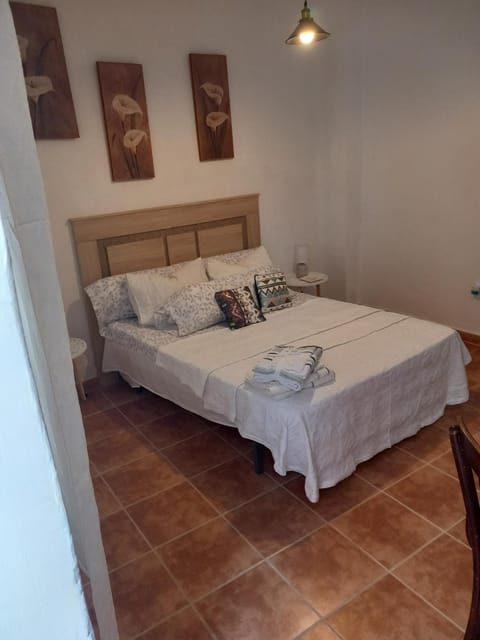 Habitacion casa particular by jordi deusa Vacation rental in Gandia