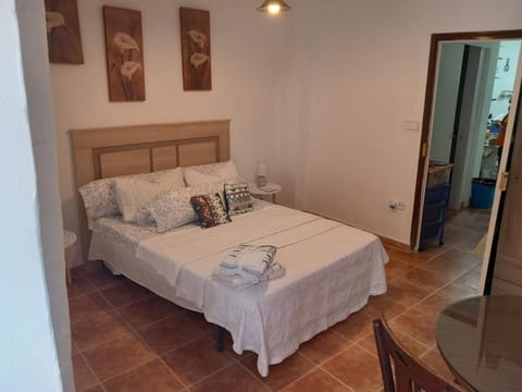 Habitacion casa particular by jordi deusa Vacation rental in Gandia