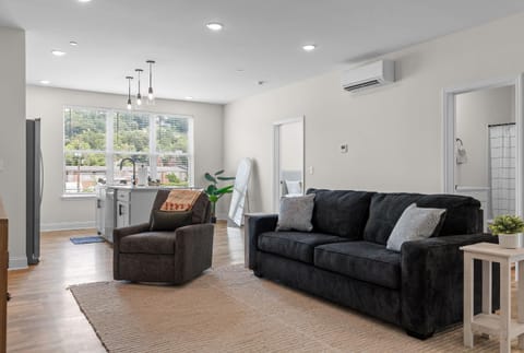 2BR Gem in Chattanooga Southside at the Poplin Apartment in Chattanooga