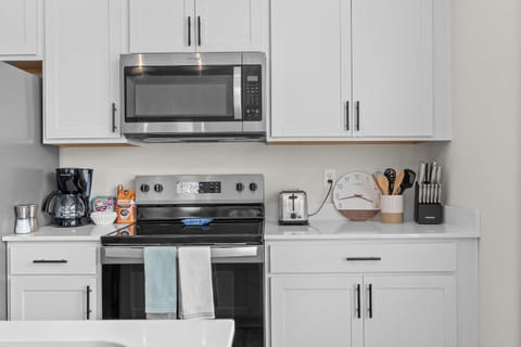 2BR Gem in Chattanooga Southside at the Poplin Apartment in Chattanooga