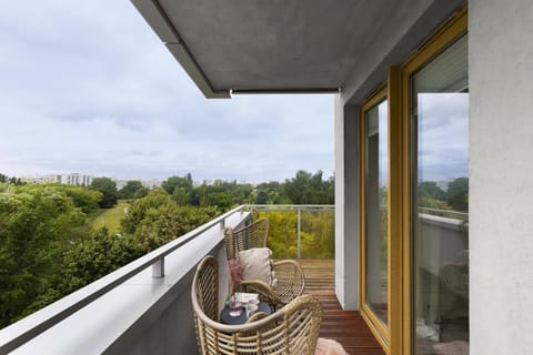 Spring, Day, Natural landscape, View (from property/room), Balcony/Terrace