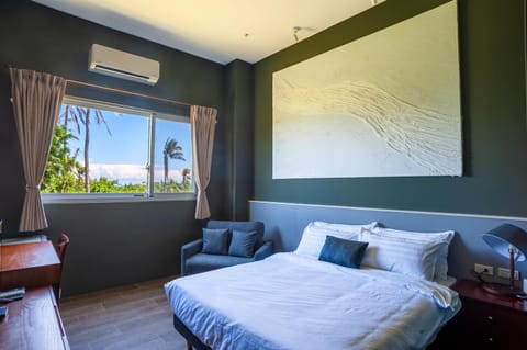 Bed, Photo of the whole room
