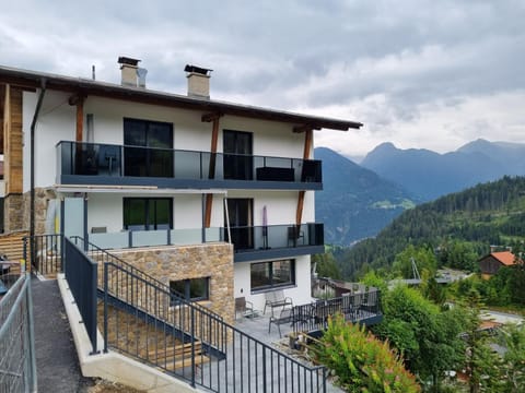 Property building, View (from property/room), Balcony/Terrace, Mountain view
