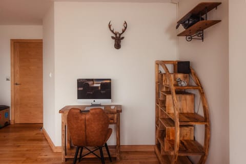 Elegant 3 Bdrm Cottage by Fairy Pools 4 House in Scotland