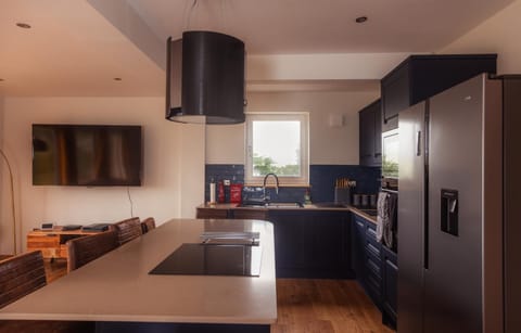 Elegant 3 Bdrm Cottage by Fairy Pools 4 House in Scotland