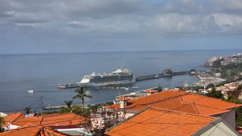 Day, Natural landscape, City view, Sea view
