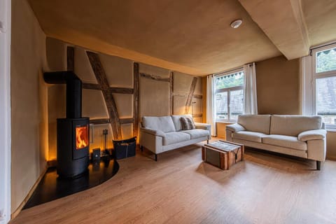 Living room, Seating area, fireplace, fireplace