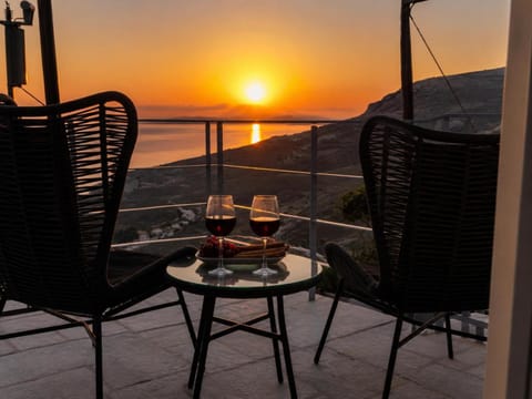 View (from property/room), Balcony/Terrace, Sea view, Sunset