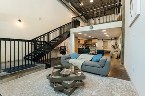 Kitchen or kitchenette, Living room, Seating area