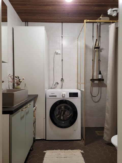 Shower, washing machine