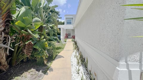Serenity by the Sea - Vilano Beach House in Vilano Beach