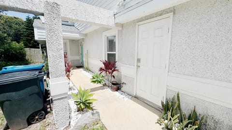 Serenity by the Sea - Vilano Beach House in Vilano Beach