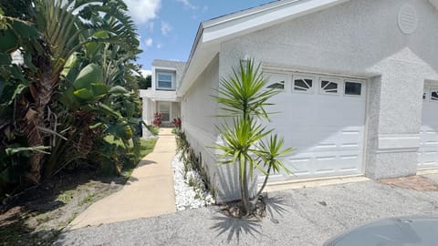 Serenity by the Sea - Vilano Beach House in Vilano Beach