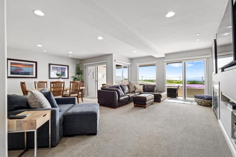 Blue Horizon - SUR67 House in Solana Beach