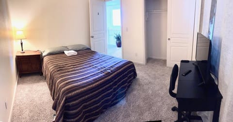 Cozy room at la paz Vacation rental in Fresno