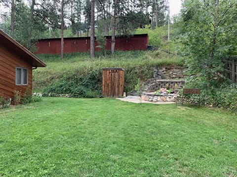 Rock Lodge Complete with Covered Parking House in Keystone